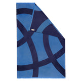 Design elegant und blau für Reisedecke aus hochwertigen Materialien