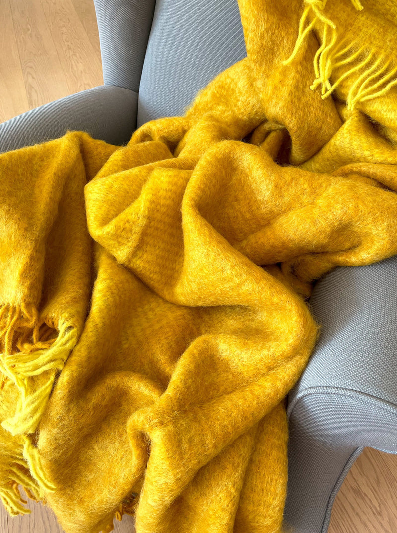 Mohairdecke und Wolldecke in gelb aus Mohair und Wolle – Catharina Mende