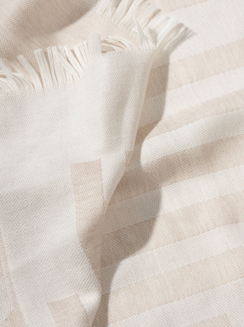 Ostofer Drop Schal Unisex in Beige und Streifen Muster gewebt aus Merino als Fashion ...