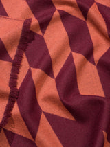 Wolldecke Plaid hochwertig in orange burgund Muster aus extra feinem Merino gewebt als zeitloses Interieur-Accessoire für Stil Zuhause in luxuriösem Design und Nachhaltigkeit und das perfekte Geschenk für Wohnzimmer und Stil Liebhaber